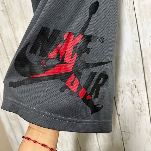 Nike Jordan Charcoal Basketball Shorts Size L Boys - Picture 3 of 4